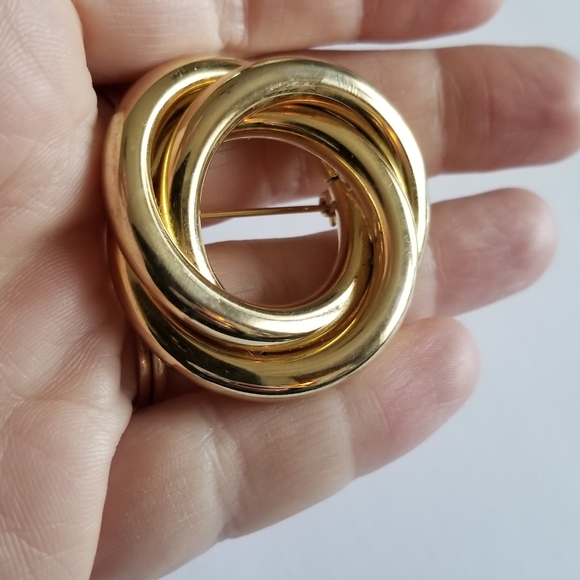 Vintage brooch open circles broach gold tone linked pin interlocking - Picture 6 of 8